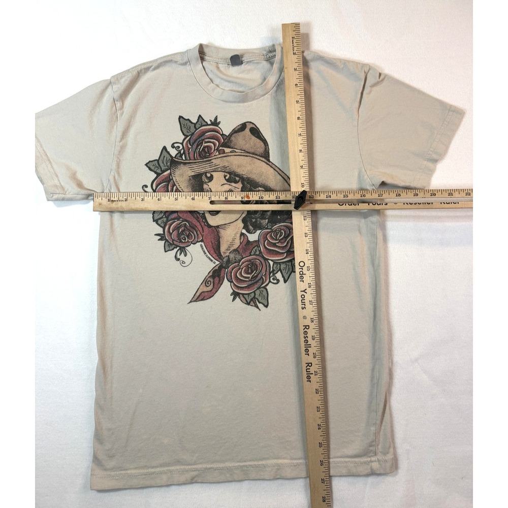 Cowgirl Roses Western Graphic TShirt Women Med Beige Rockabilly Pinup Tattoo - Picture 5 of 7